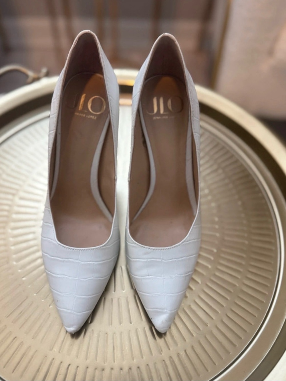 Jennifer Lopez White Croc-Embossed Pointed Toe Pumps